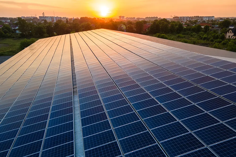 Solar Panel Installers Kingsnorth installing